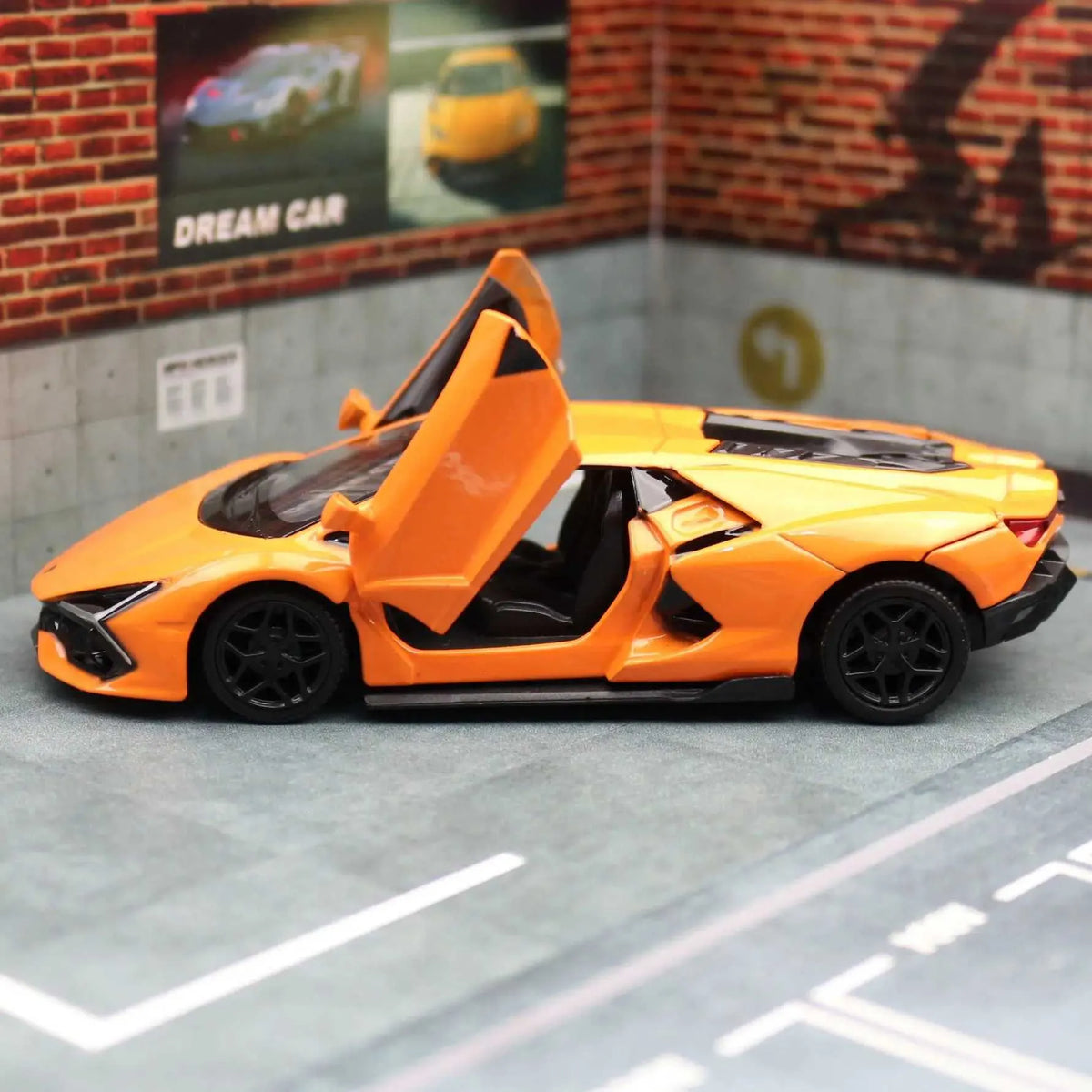 1:38 Kinsmart Lamborghini Revuelto Model
