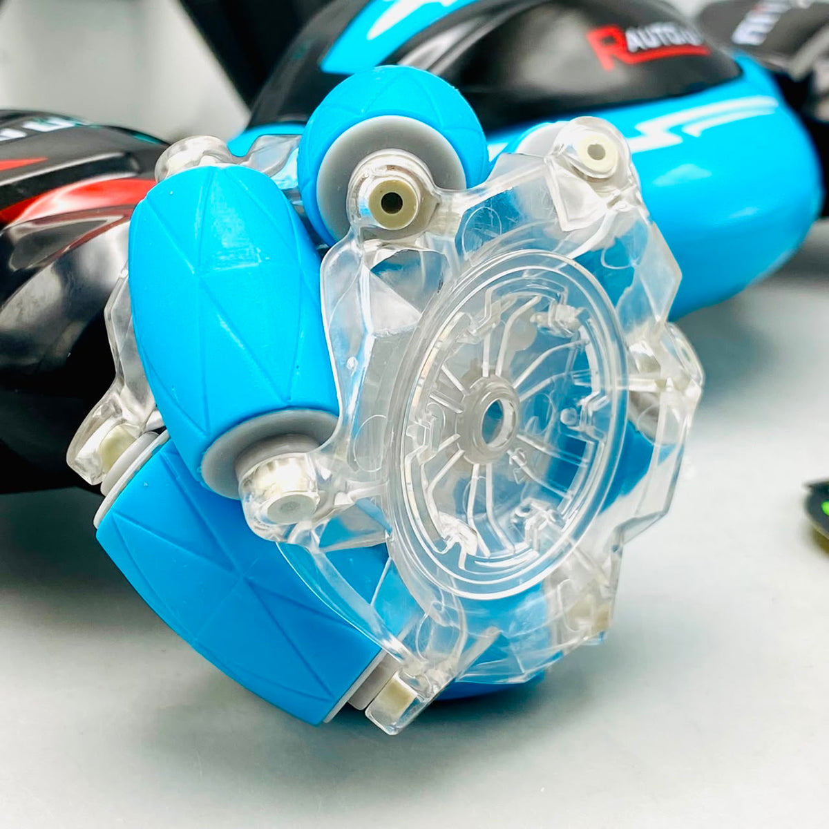 2.4GHz RC Spark Pioneer Twist Stunt Car