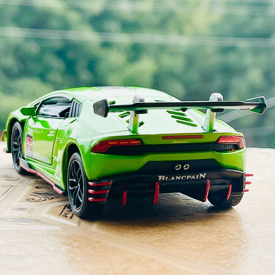 Kinsmart Metal Lamborghini Huracan LP620-2 Super Trofeo