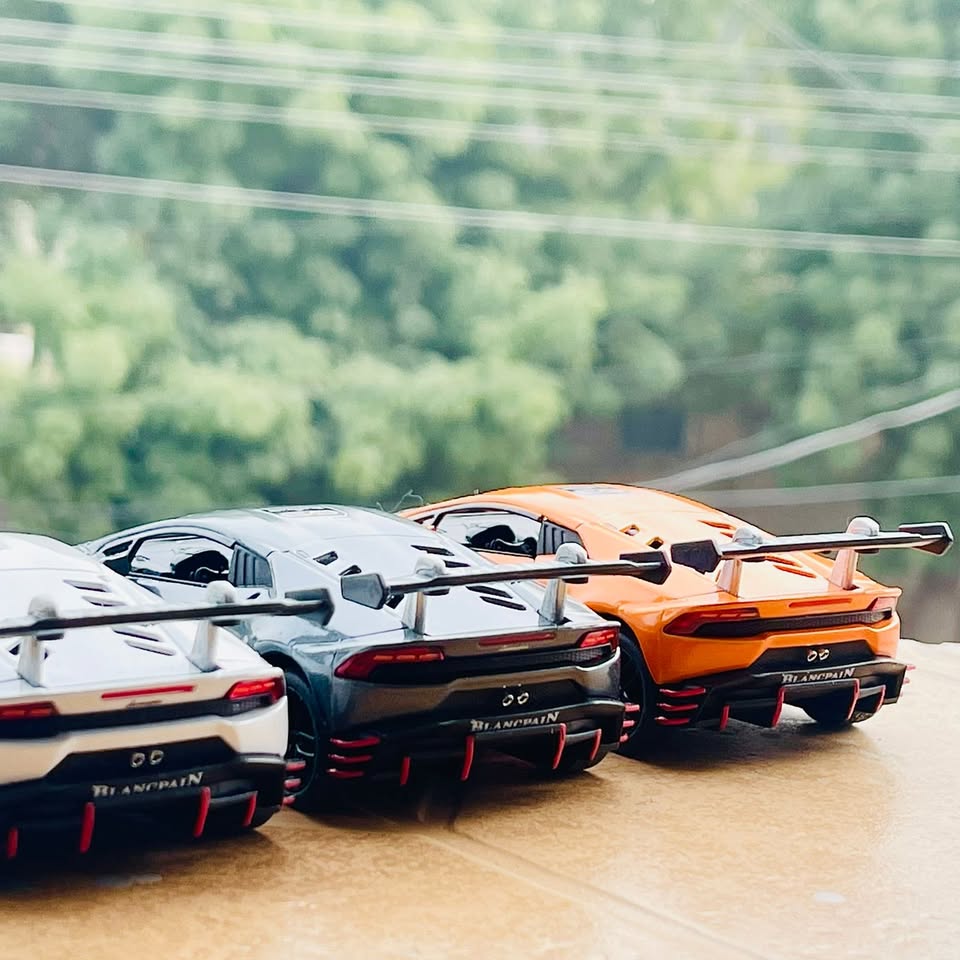Kinsmart Metal Lamborghini Huracan LP620-2 Super Trofeo
