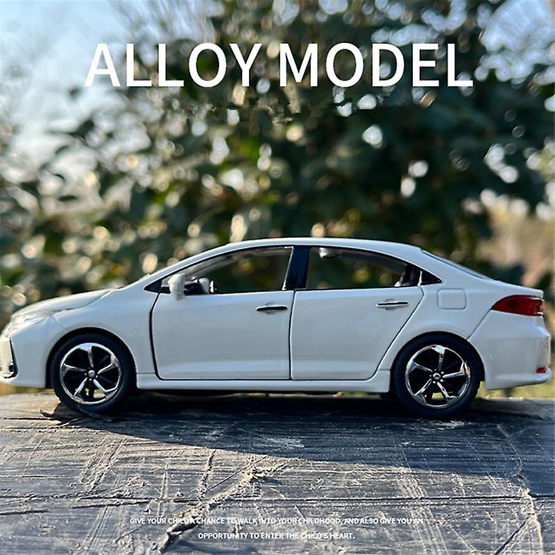 1:32 Diecast Toyota Corolla Hybrid Model Car