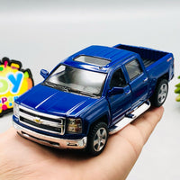 1:46 Kinsmart 2014 Chevrolet Silverado Model