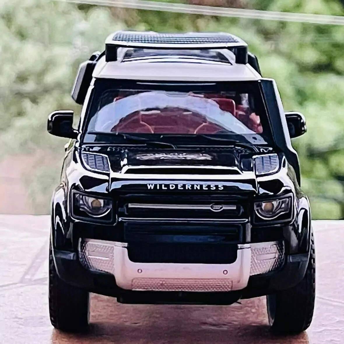 1:22 Diecast Land Rover Defender Model Car