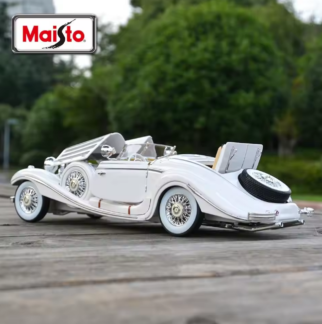 Maisto 1:18 Mercedes Benz 500K Typ Specialroadster 1936 - White