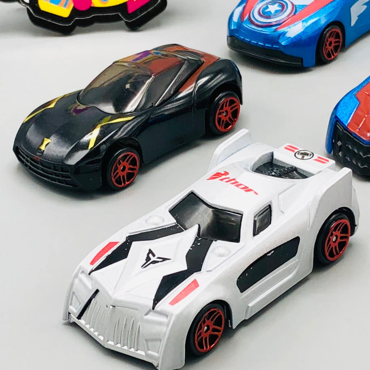 1:42 Alloy Marvel Avengers Cars Set - 6Pcs