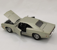 Maisto 1:25 1969 Dodge Charger R/T Model - Silver