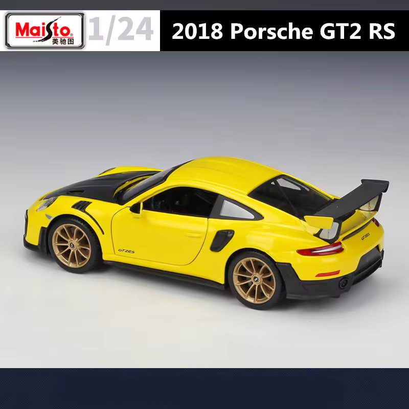 Maisto 1:24 Porsche 911 GT2 RS Model