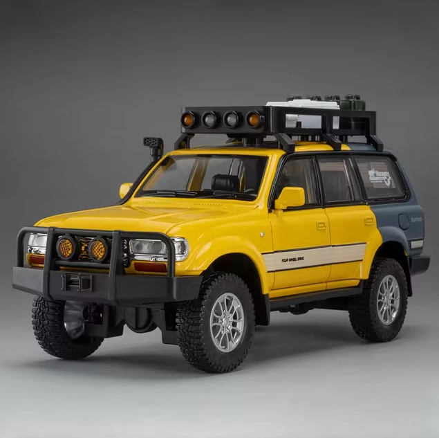 1:24 Diecast Toyota Land Cruiser LC80