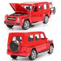 1:32 Diecast AMG G65 With Acrylic Display Box - Red
