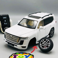 1:24 Diecast Toyota Land Cruiser SUV Model With Key - Minor Fault