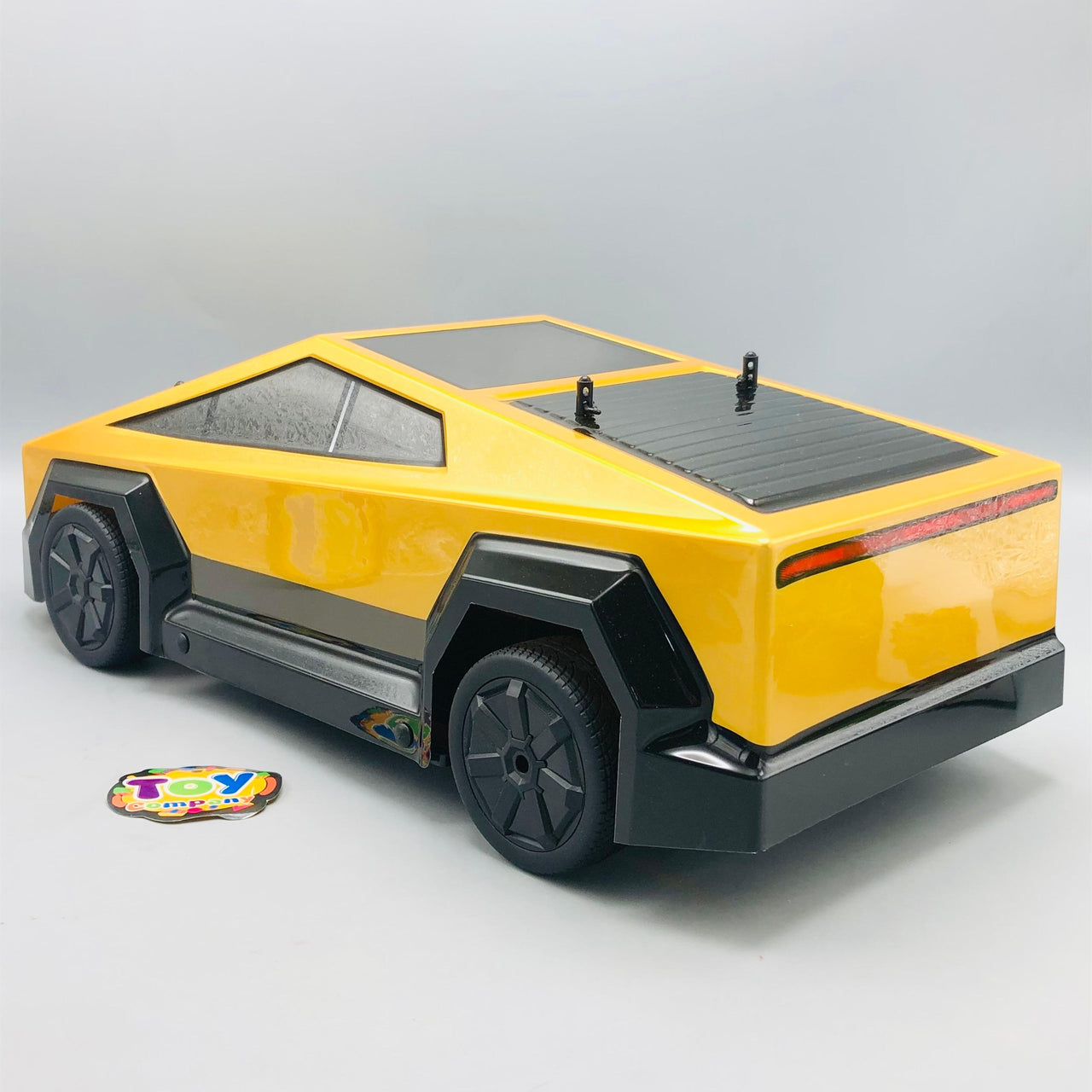 1:10 RC 2.4GHz Tesla Cyber-Truck Model
