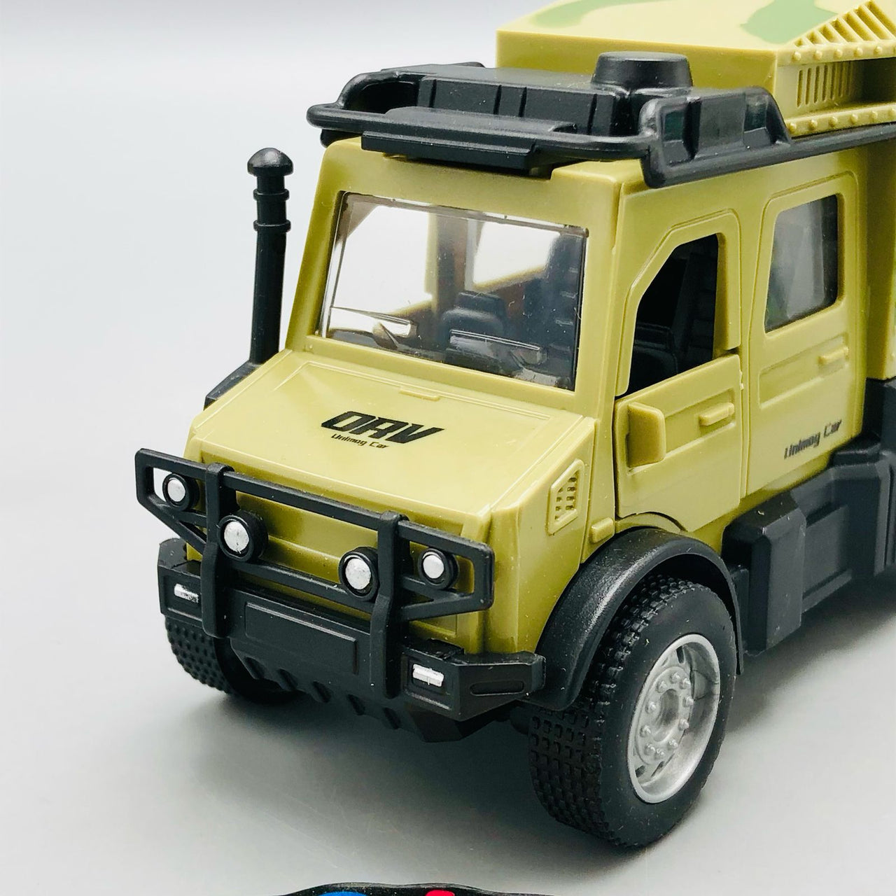 1Pc Inertial Military Truck Toy