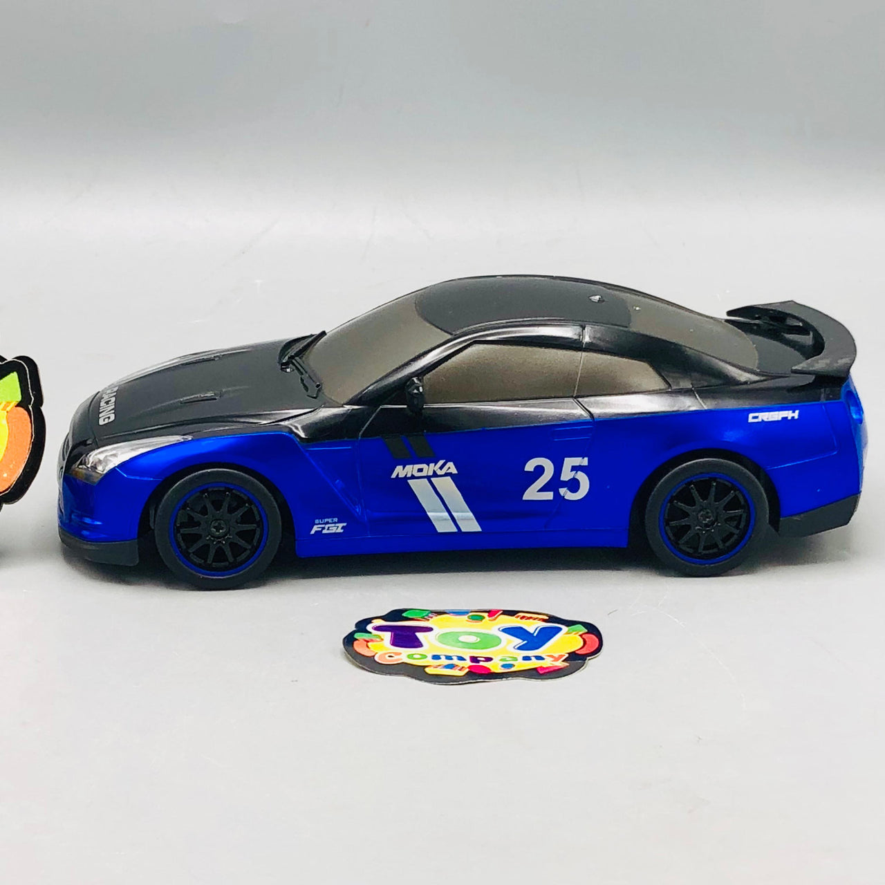 2.4GHz RC Mini Nissan GTR Drifting Car