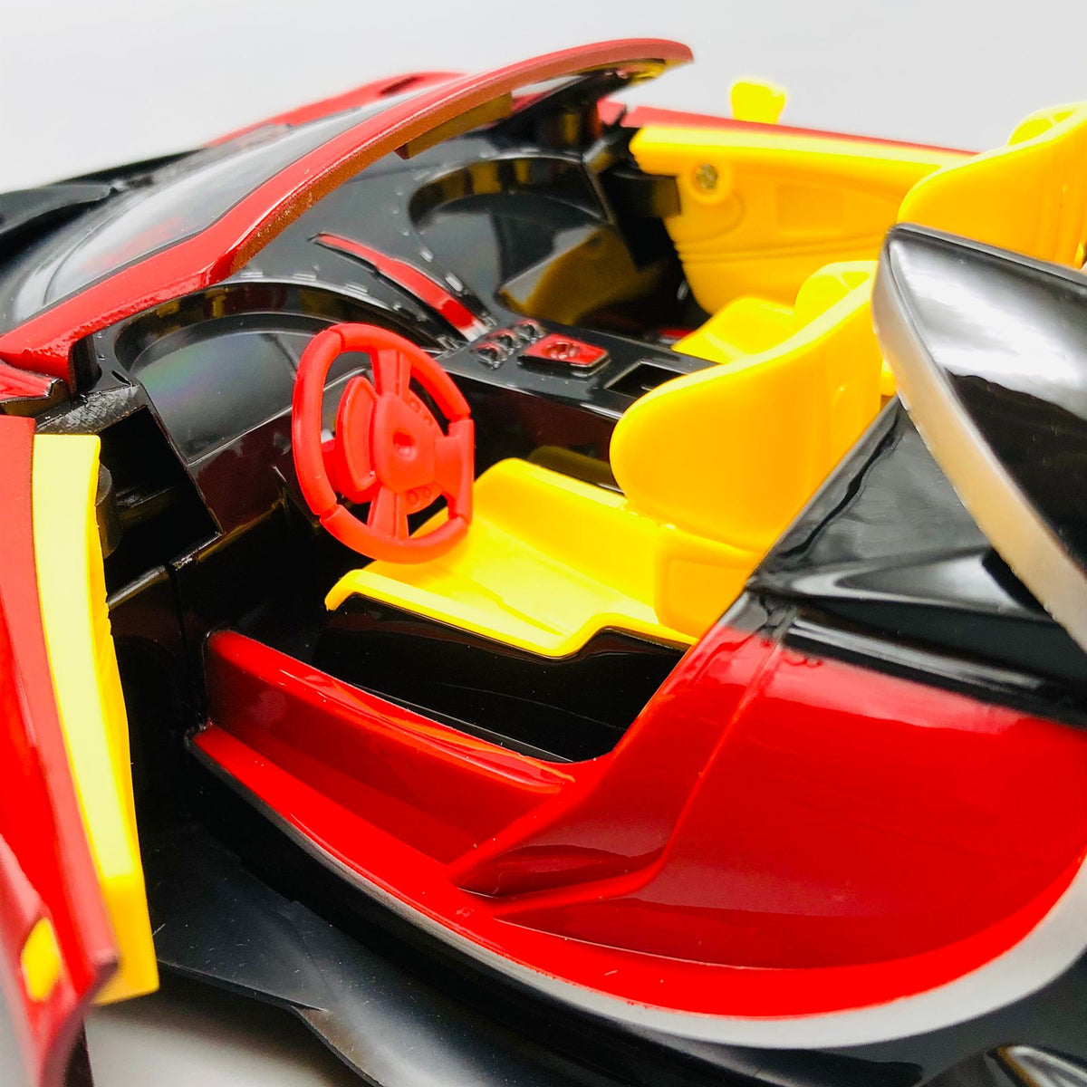1:14 RC Bugatti Racing Car With Openable Doors