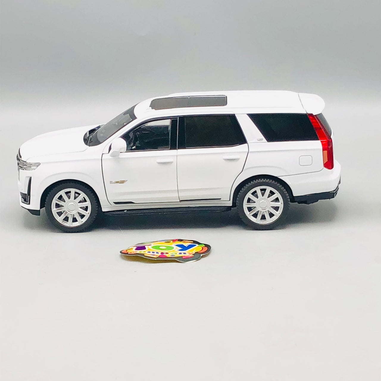 1:24 Diecast Cadillac Escalade 600 Simulation Model