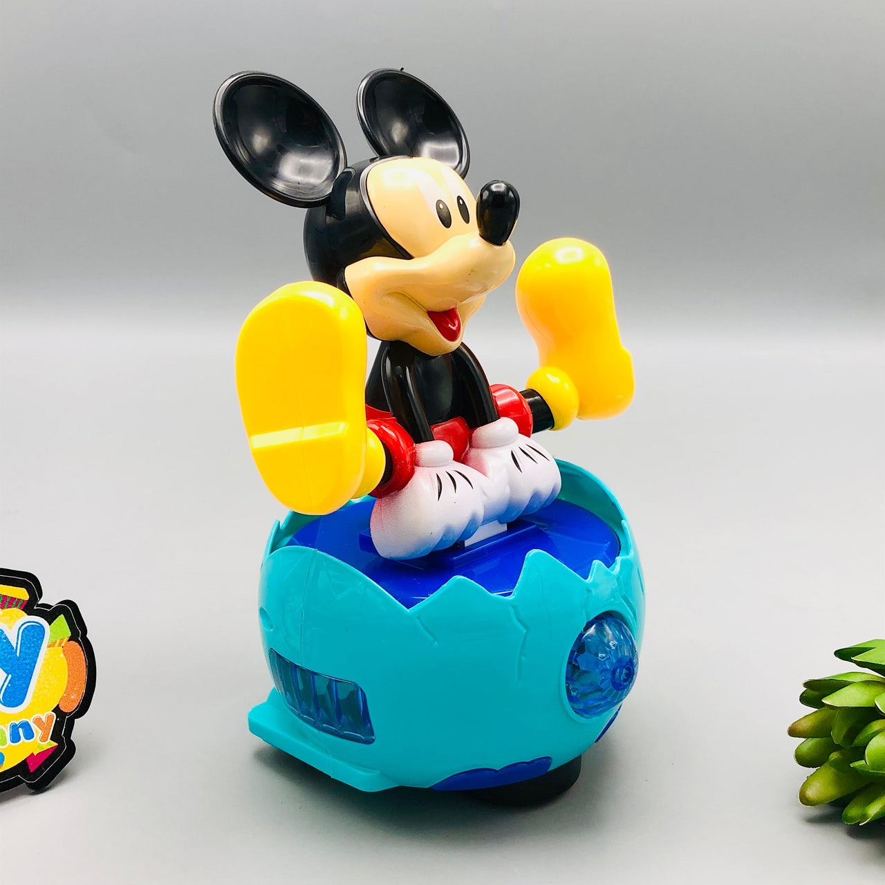 Battery Operated 3D Lighting Cartoon Egg Toy With Sound