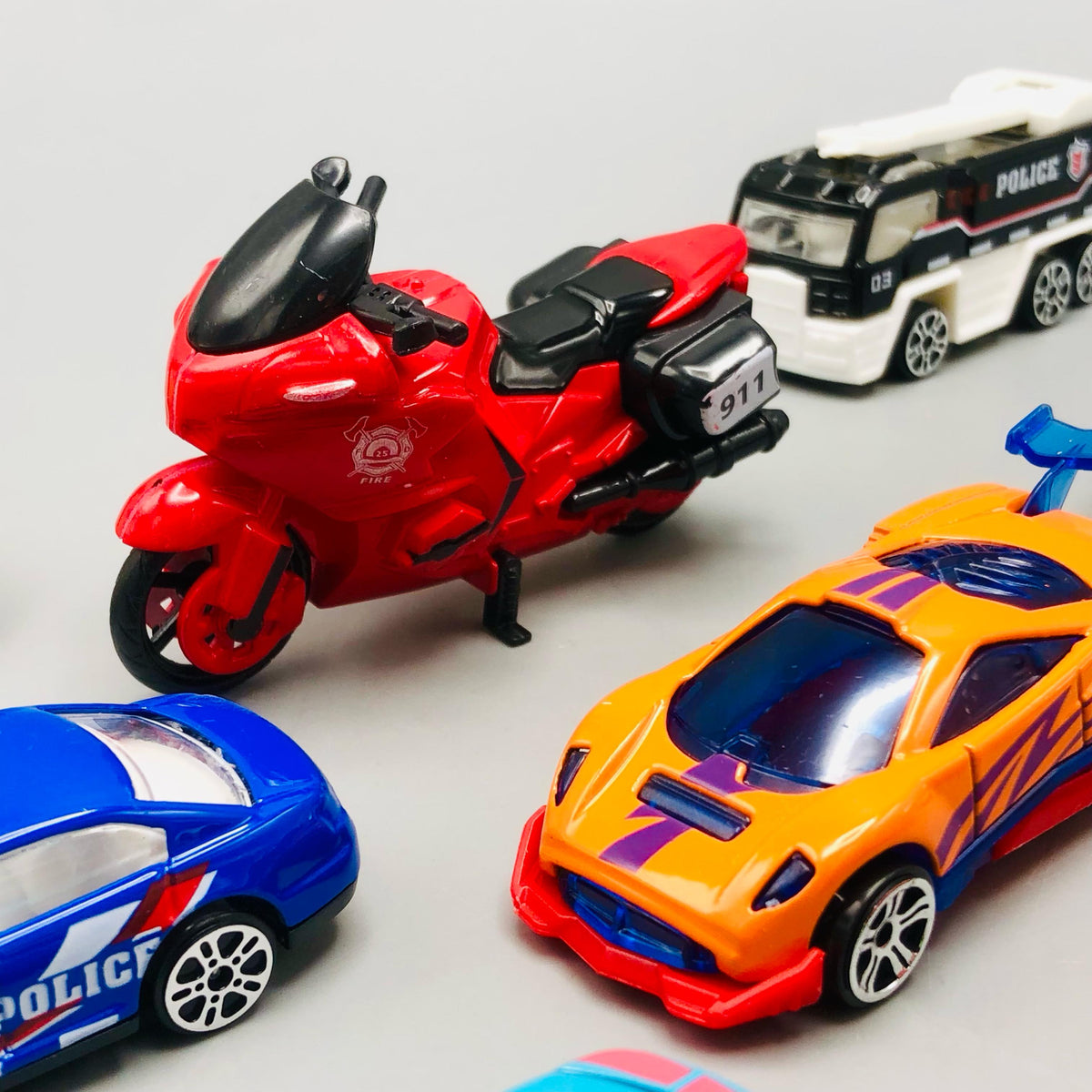 10Pcs Diecast Mini Inertial Cars Set
