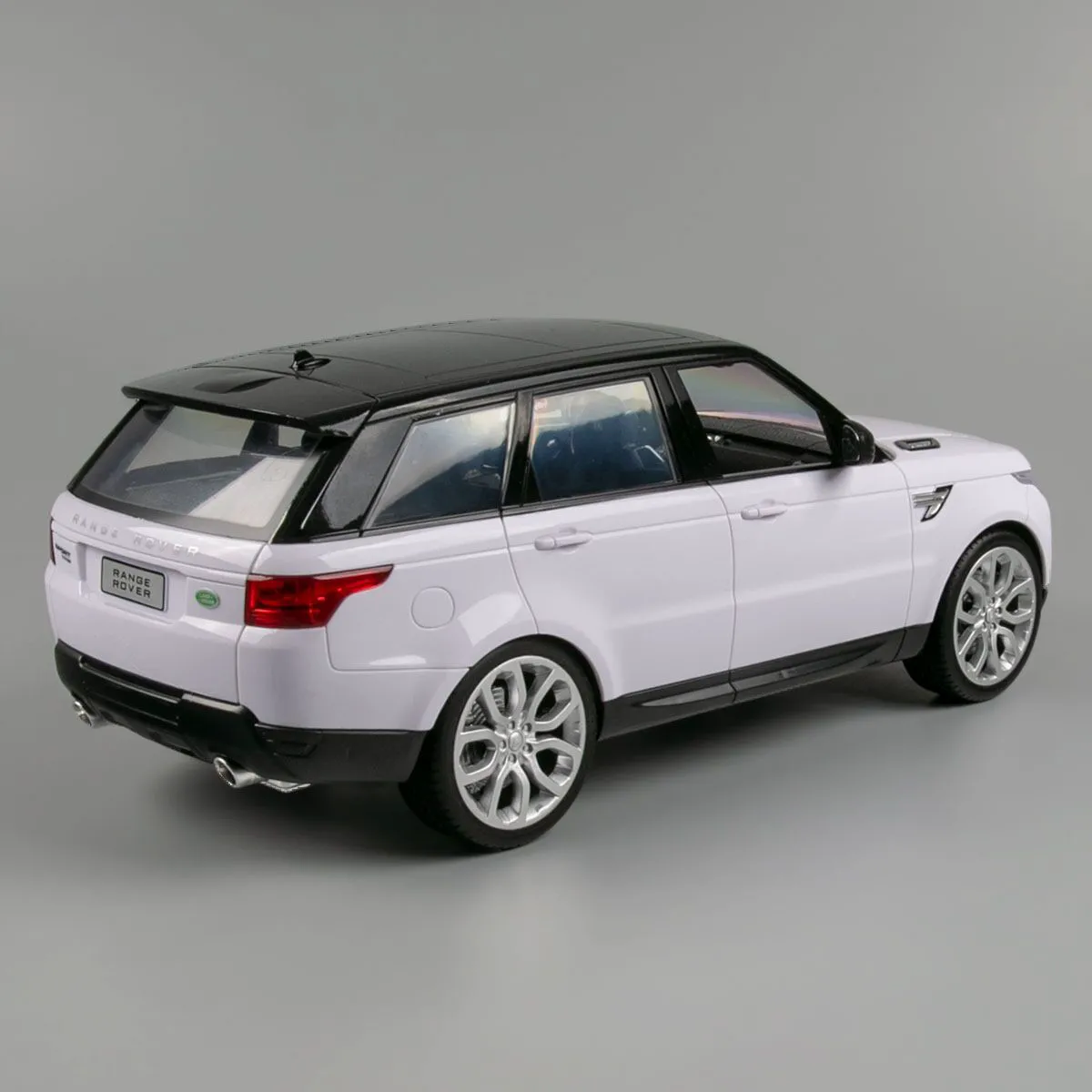 2.4GHz 1:14 RC Range Rover Sports Model