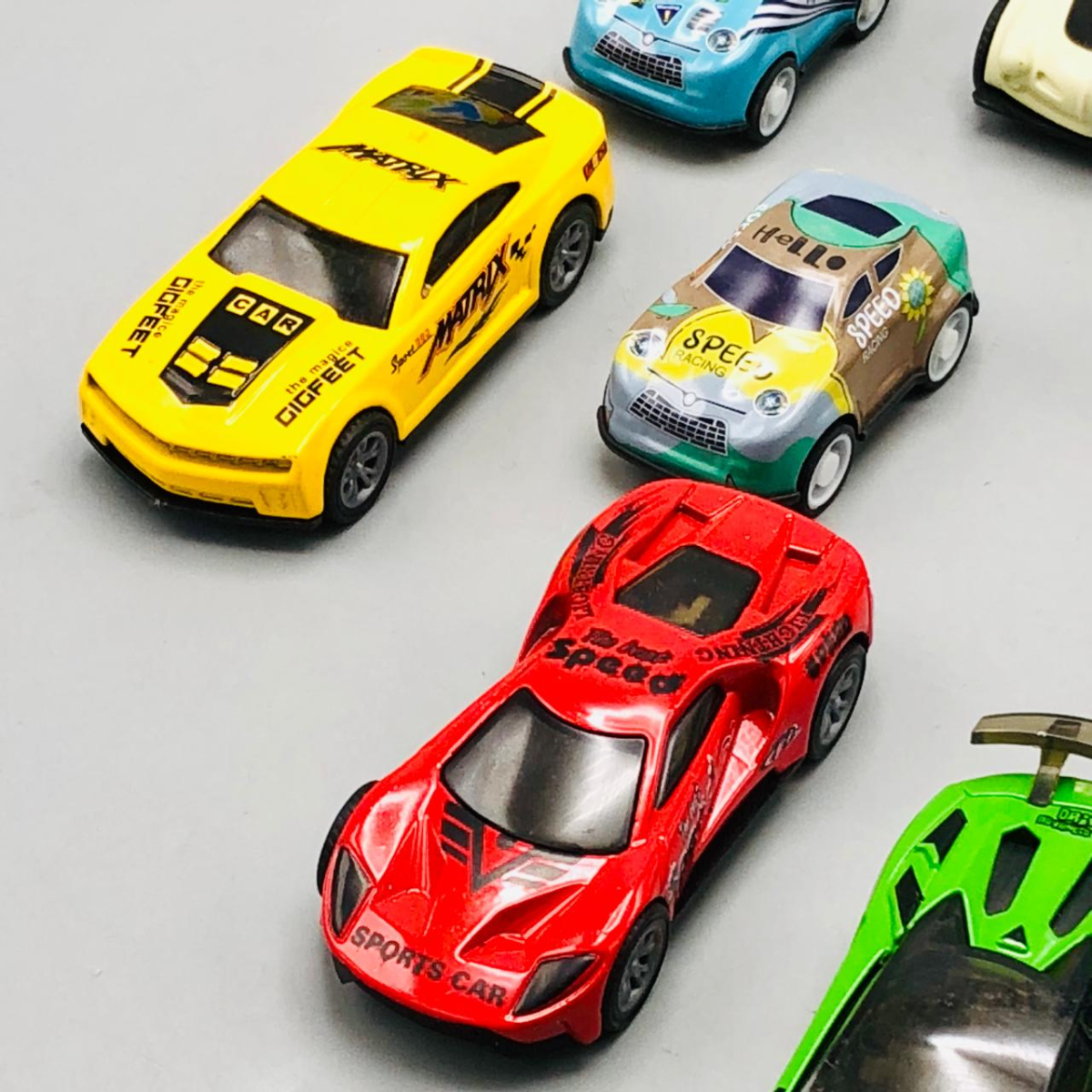 1:64 12Pcs Mini Alloy Cars Set - Assortment