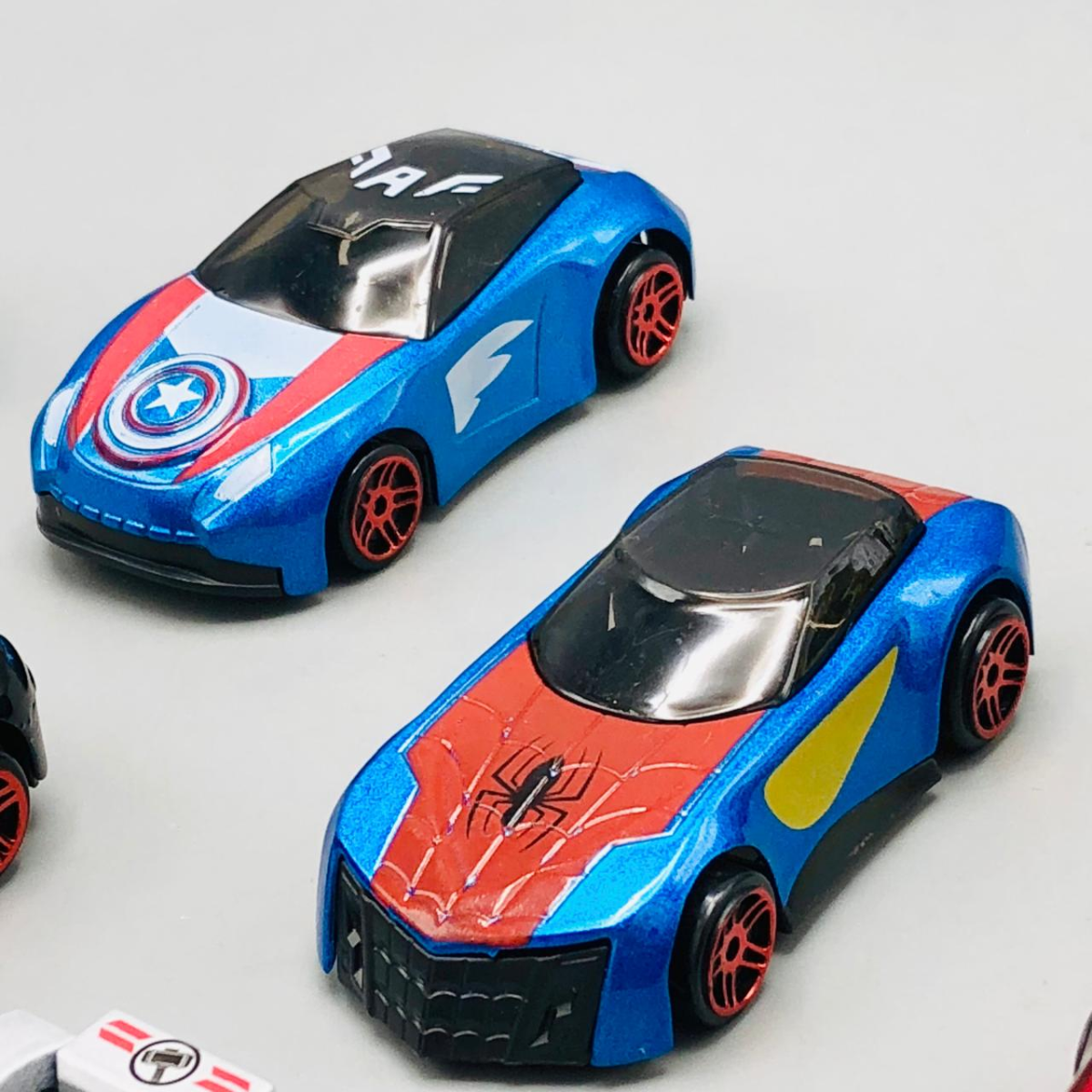 1:42 Alloy Marvel Avengers Cars Set - 6Pcs