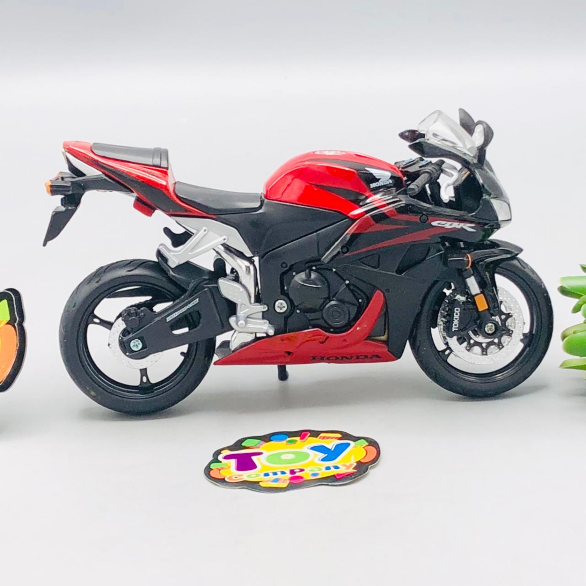 Maisto 1:12 Diecast Honda CBR 600 RR Model Bike