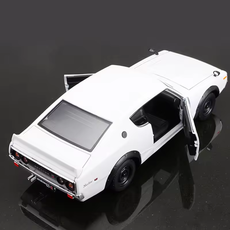Maisto 1:24 1973 Nissan Skyline 20000T-R Model