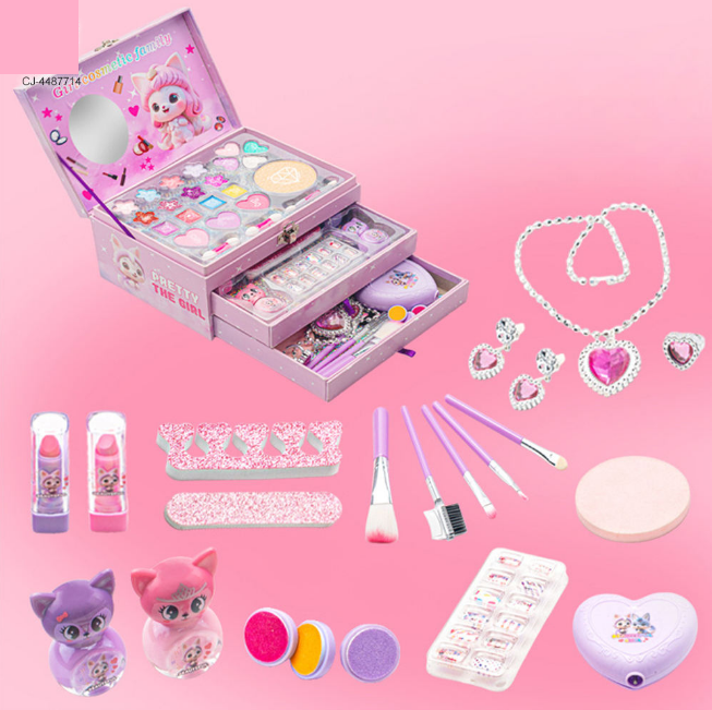 Realistic Girls Makeup & Jewellery Briefcase