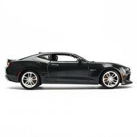Maisto 1:18 Diecast Chevrolet Camaro 50th Anniversary 2017