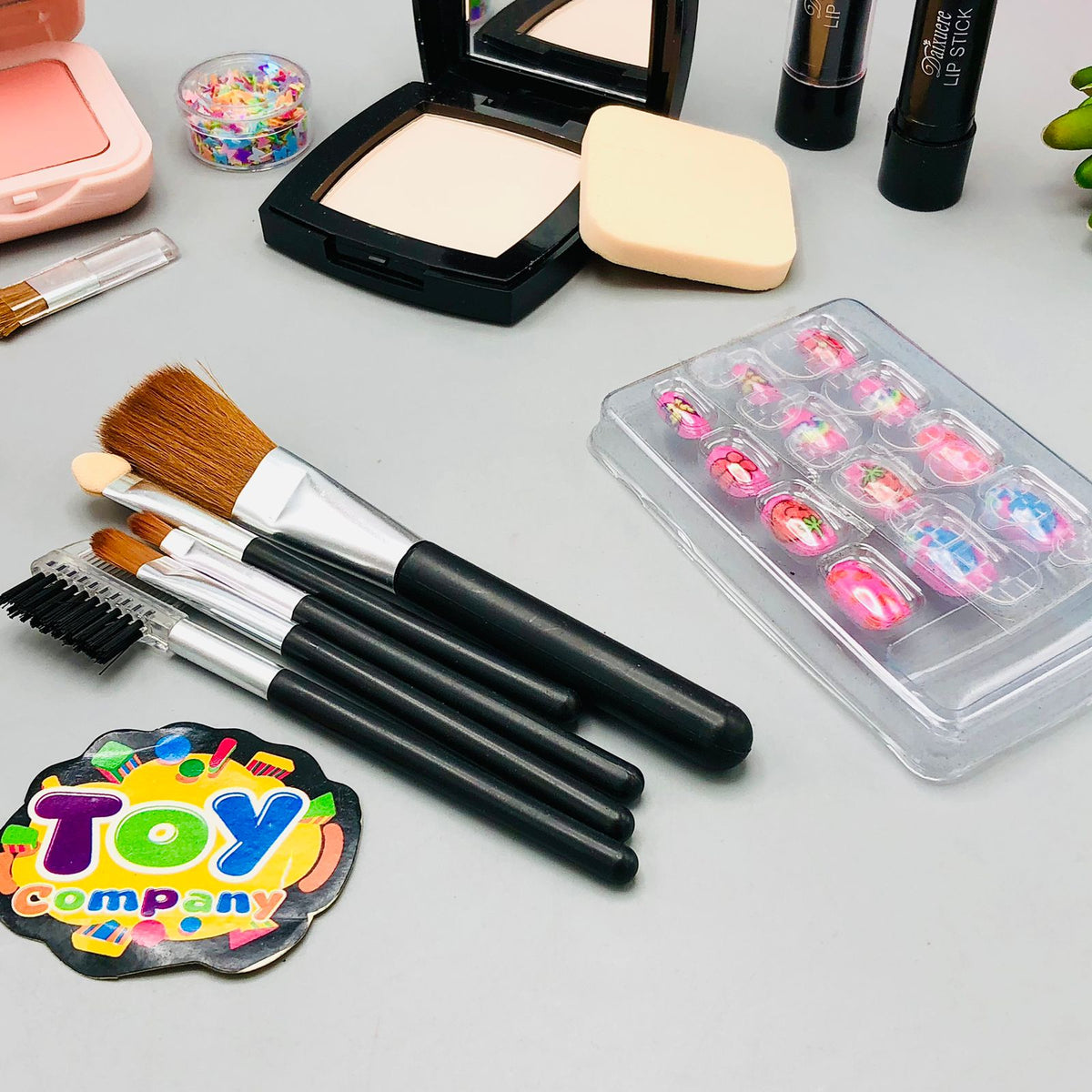 15Pcs Barbie Cosmetic Suitcase