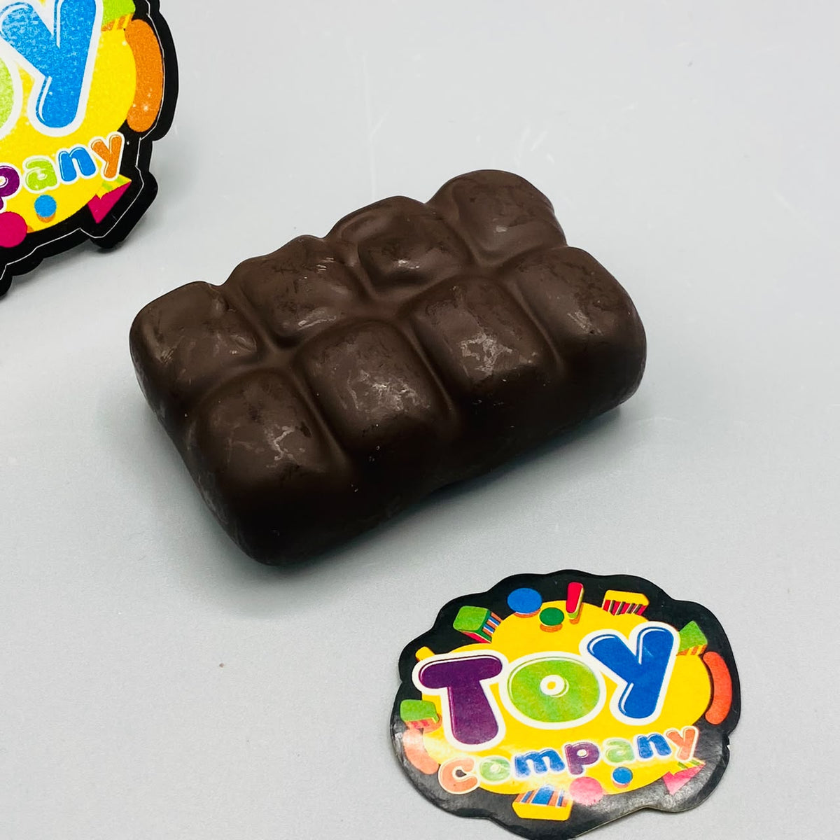 1Pc Crispy Squishy Choco