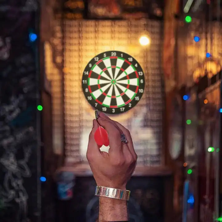 Magnetic Dartboard Game With 6 Darts