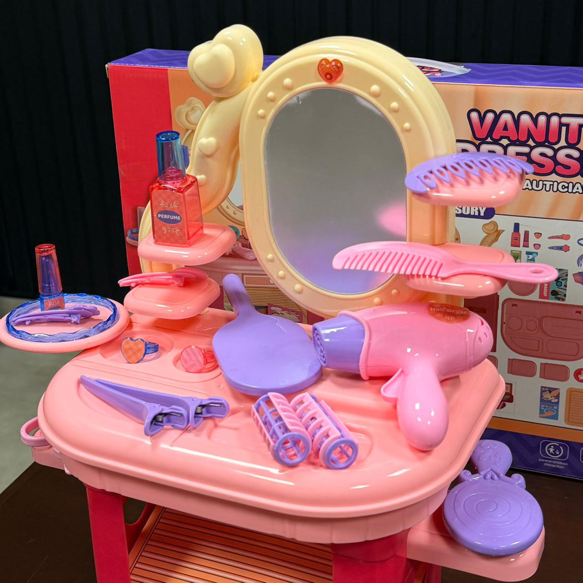 41Pcs Pretend Play Little Beautician Vanity Dresser