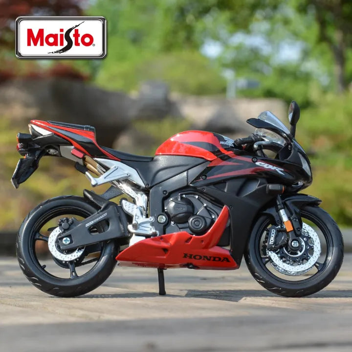 Maisto Diecast 1:12 Honda CBR 600RR Model Bike