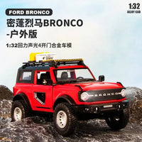 1:32 Diecast Ford Bronco Lima Model With Miniature
