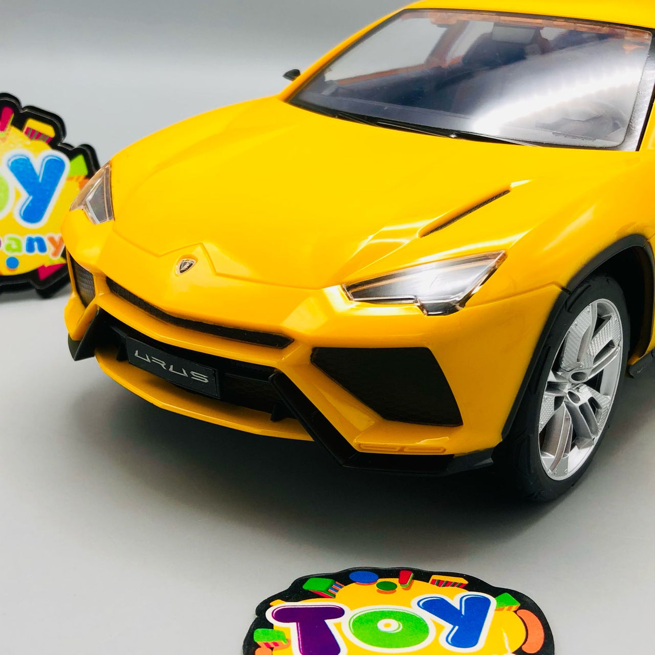 1:16 RC Lamborghini Urus Official Licensed Model