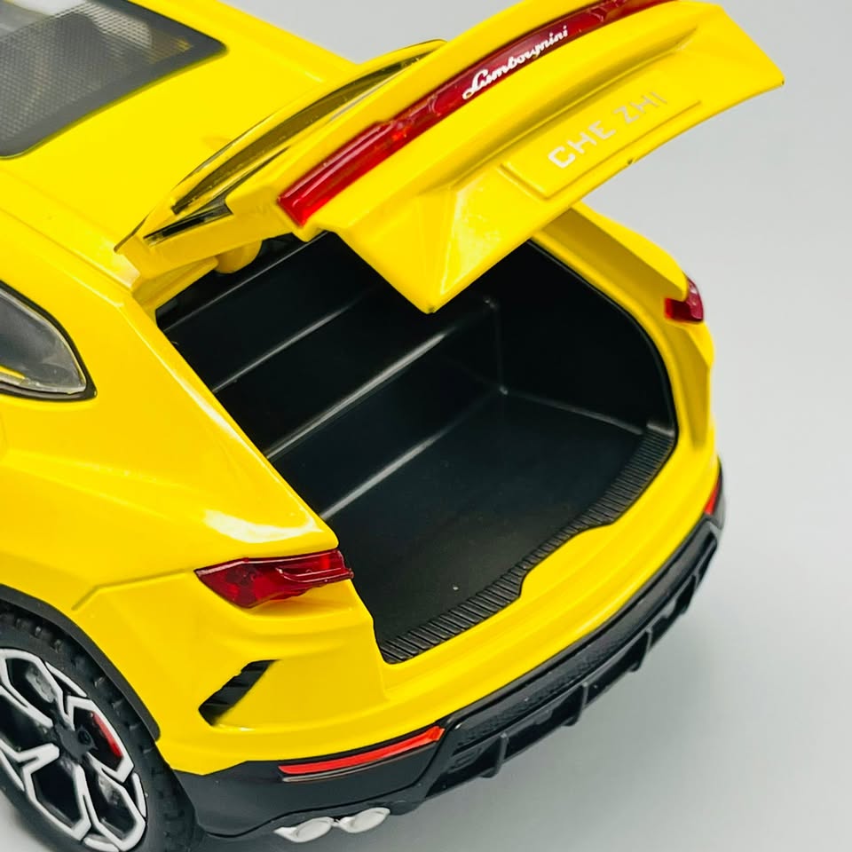 1:24 Diecast Multi Function Lamborghini Urus