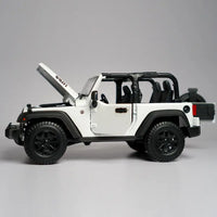Maisto 1:18 Diecast 2014 Jeep Wrangler
