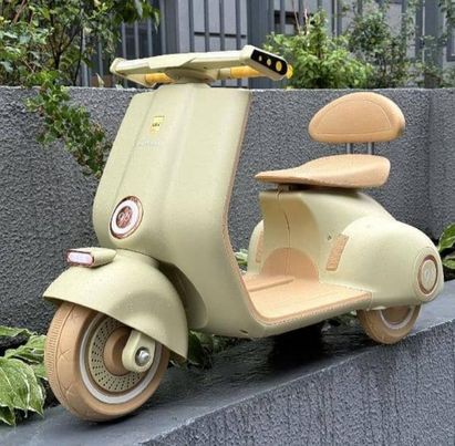 Kids Ride-on Rechargeable Vespa Scooter - Large