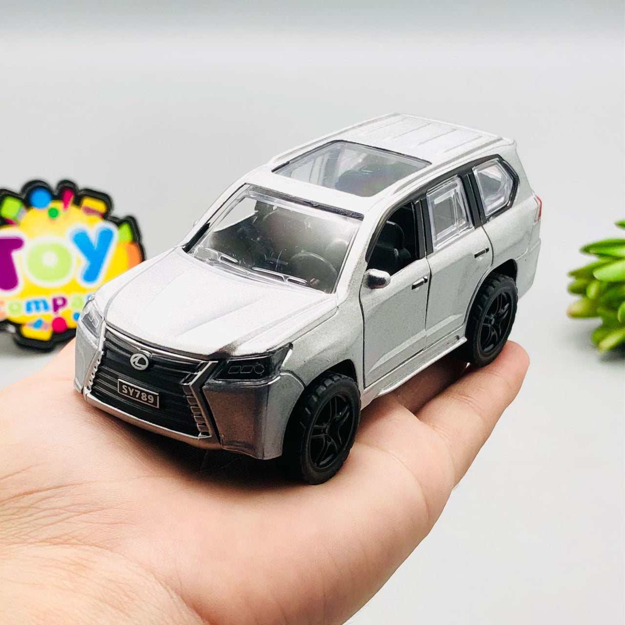 1:36 Mini Diecast Lexus Model Car