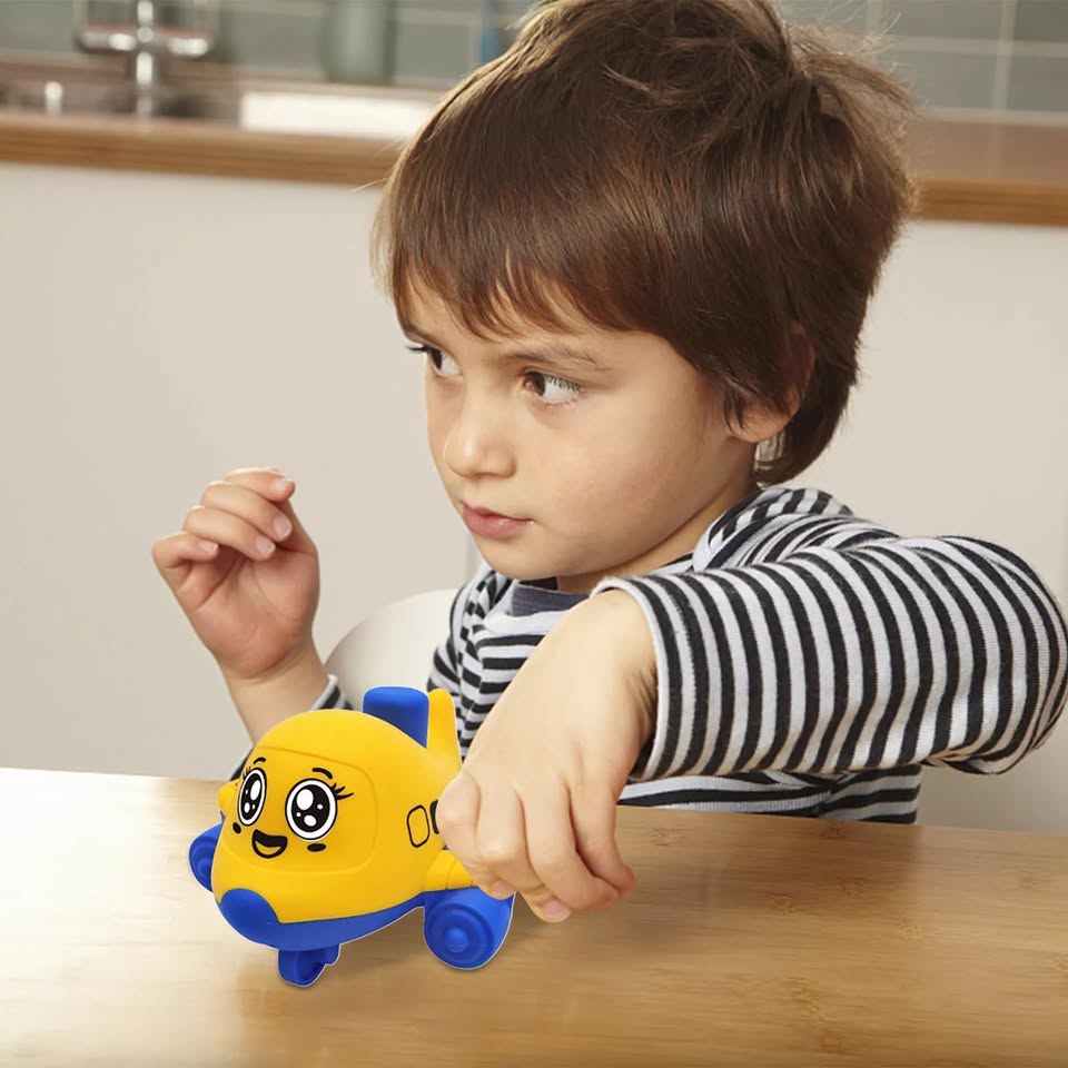 1Pc Mini Press & Go Airplane Toy