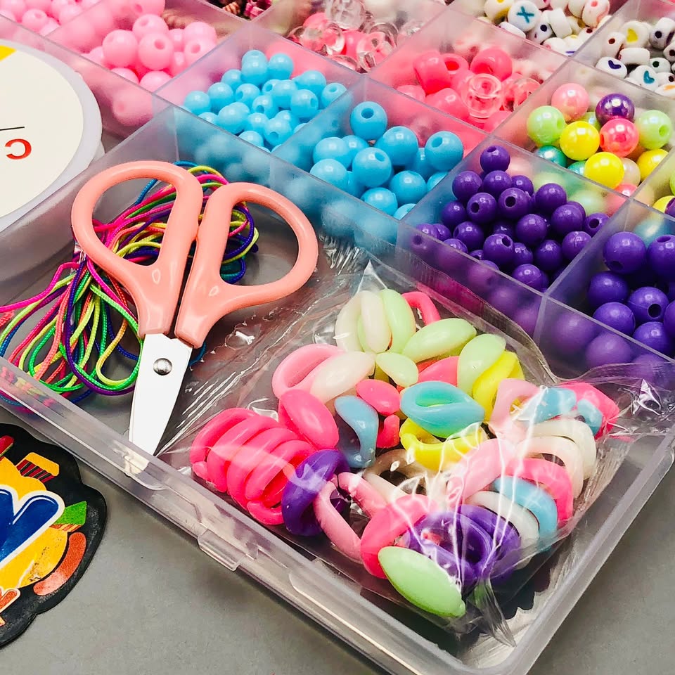 DIY Multi-Color Creative Beads Set With Storage Box