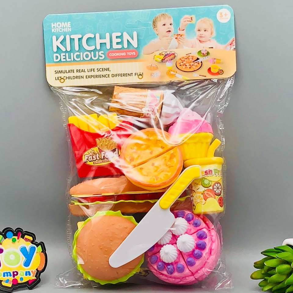 9Pcs Pretend Play Delicious Food Cutting Set