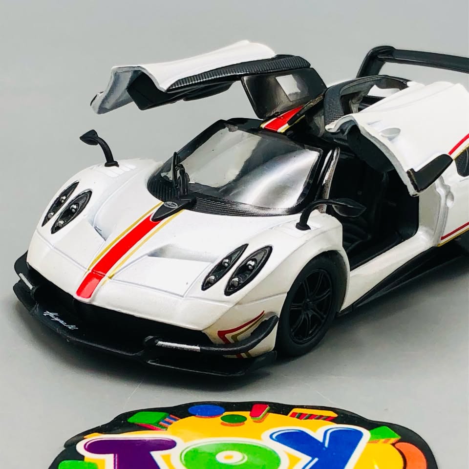1:38 Kinsmart Pagani Huayra BC Livery Edition