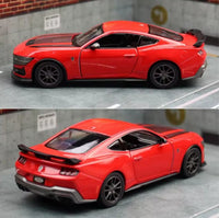 1:38 Kinsmart 2024 Ford Mustang Dark Horse