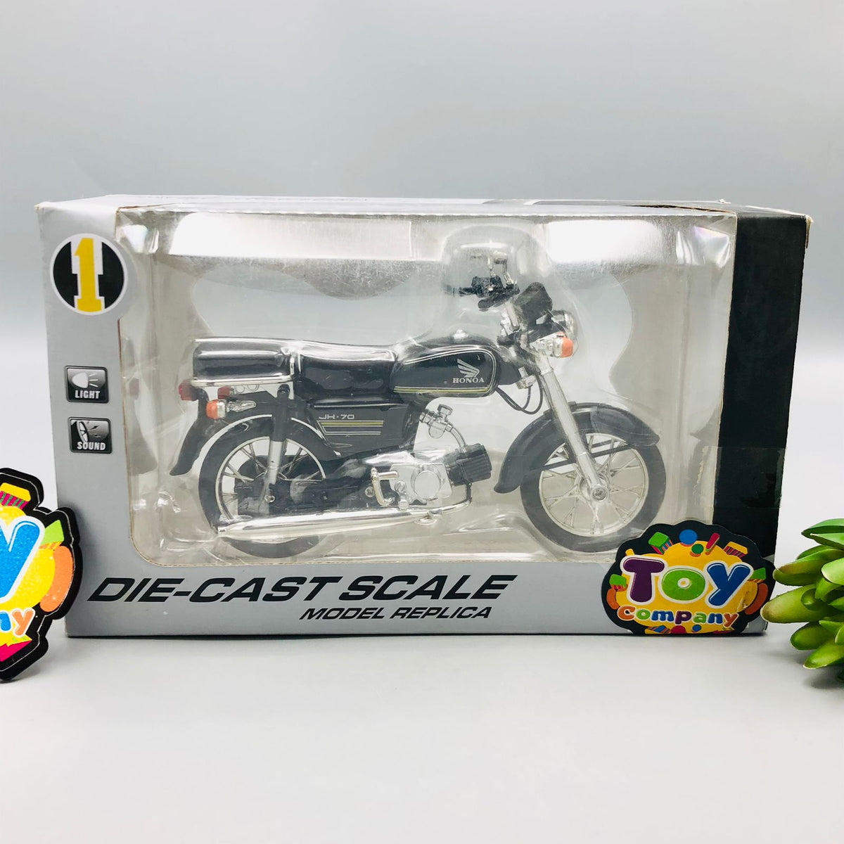 1:12 Classic Diecast Honda 70 Model Bike - Minor Fault