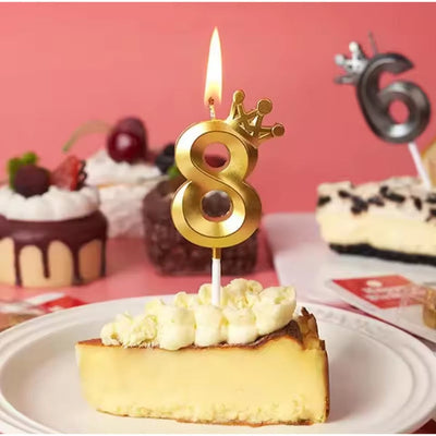 Number 8 Crown Designed Birthday Candle