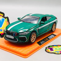 1:32 Diecast BMW M8 With Acrylic Display Box - Green