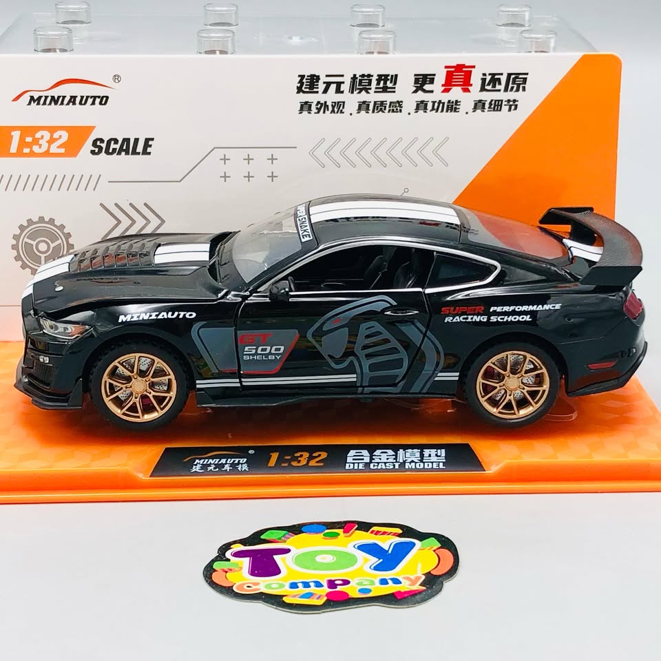 1:32 Diecast Ford Mustang Shelby GT500 With Acrylic Display Box - Black