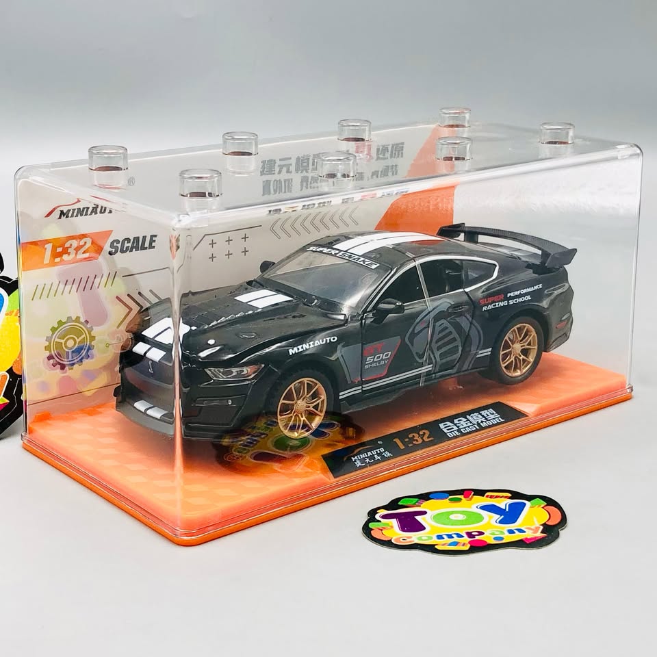 1:32 Diecast Ford Mustang Shelby GT500 With Acrylic Display Box - Black