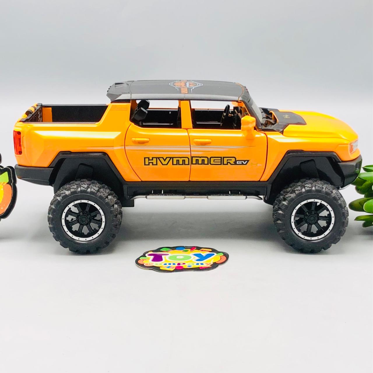 Diecast 1:24 Scale Hummer Model Car